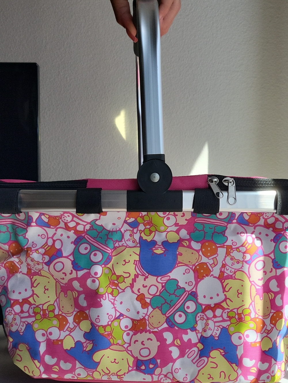 Sanrio Hello Kitty & Friends Foldable Market Basket/Picnic/Storage Tote.